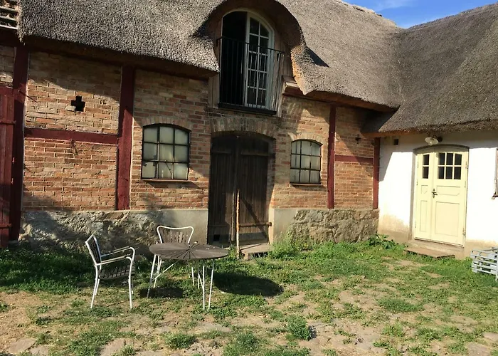 Ga Praestgarden I Roerum