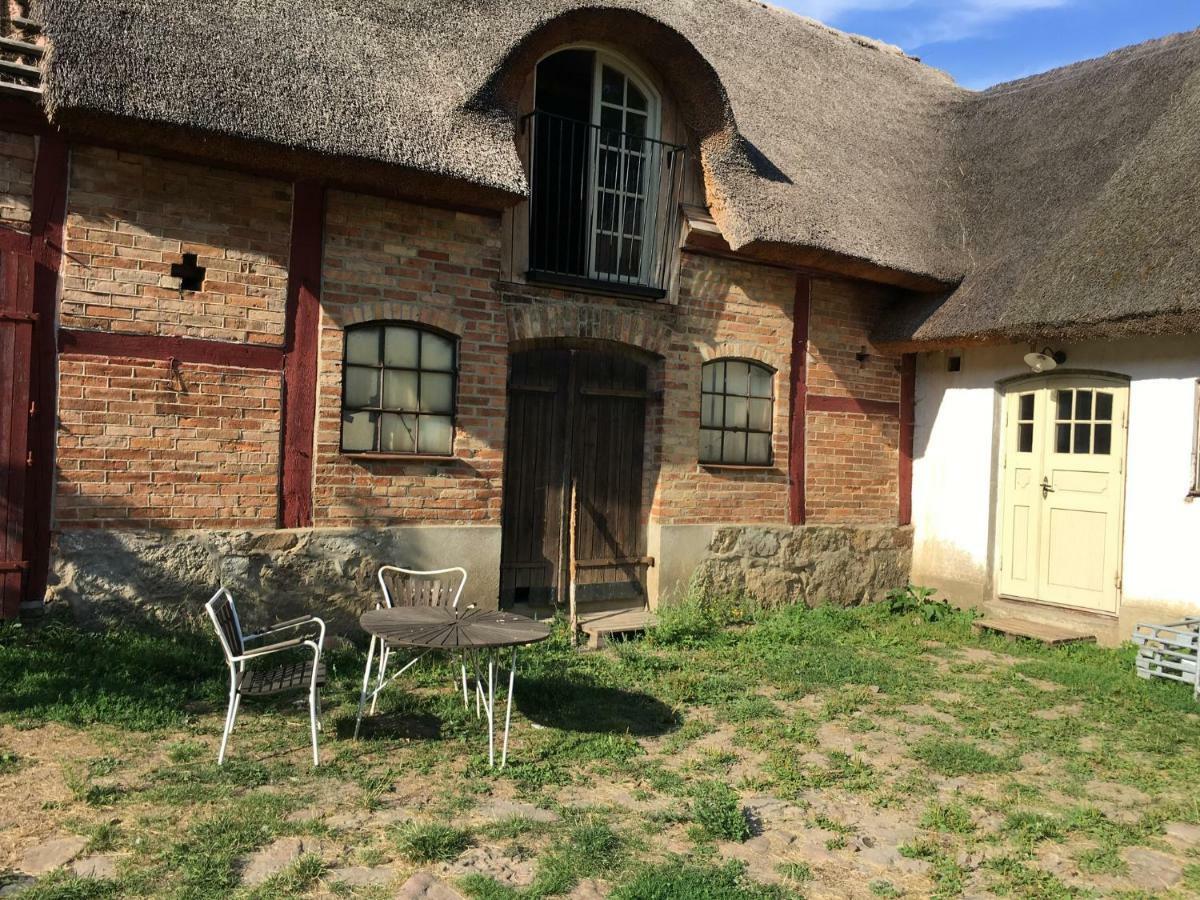 Ga Praestgarden I Roerum